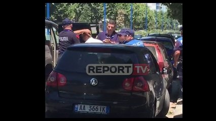 Report TV - I dehur dhe me fjalor banal, shoqërohet militanti i PD së në Kamëz