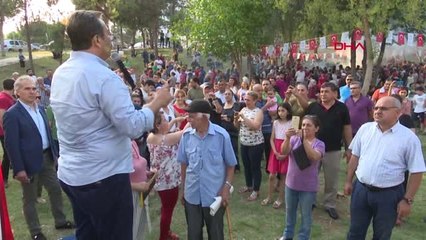 ADANA Çukurova Belediyesi'nin aldığı 15 ton karpuz vatandaşlara dağıtıldı