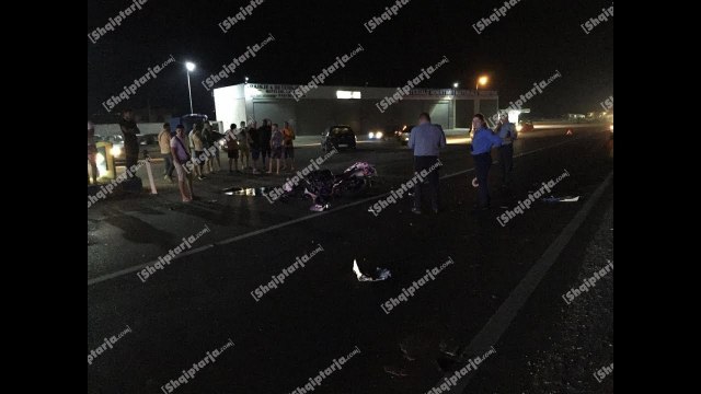 Motori përplaset me makinë në Fushë-Krujë, dy persona në gjendje të rëndë, njëri vetëm 13-vjeç