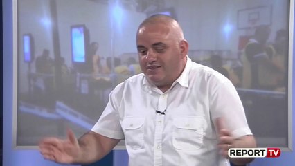 Artan Hoxha: Meta po e kalon kohën në plazh, duhet të përmbushë 13 tetorin