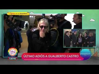 Familiares y amigos le dan el último adiós a Gualberto Castro | Sale el Sol
