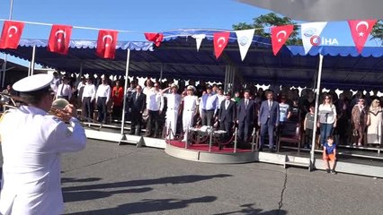 Birinci gelen yarışmacıdan alkışlanacak davranış