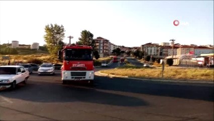 Freni patlayan kamyonu telefon kabloları kurtardı