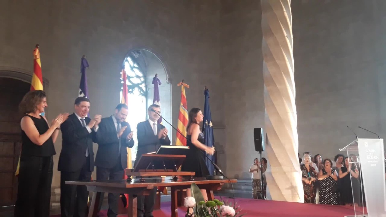 Armengol toma posesión como presidenta del Govern