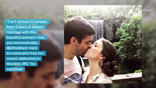 Derick Dillard and Jill Duggar Share a Smooch to Celebrate 5 Years of Marriage