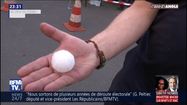 Ces grêlons de la taille d'une balle de golf ont causé de gros dégâts matériels en Auvergne-Rhône-Alpes