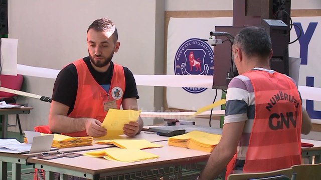 SHBA dhe BE: Zgjedhjet te qeta dhe te rregullta