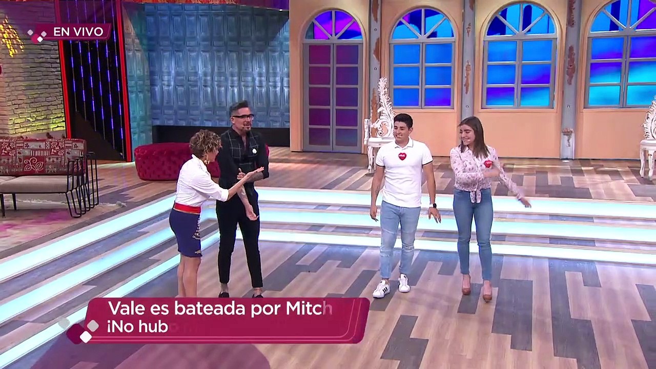 A pesar de estar de cita, ¡Luis Fer ROBA A FLECHADA! | Enamorándonos