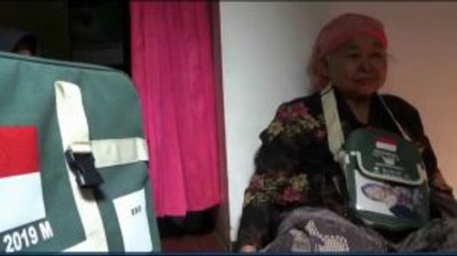 Belasan Tahun Menabung, Nenek Penjual Nasi Jagung Akhirnya Naik Haji
