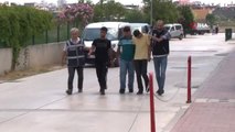 Adana'da 5 torbacı göz altına alındı