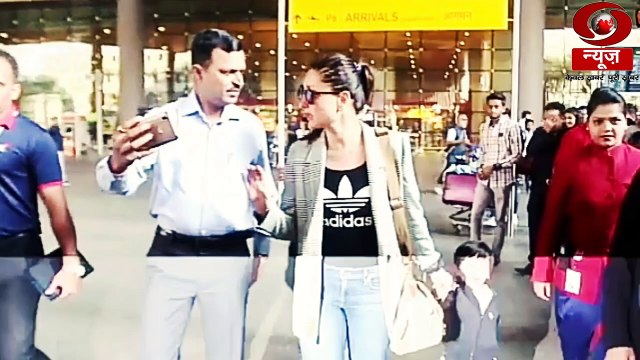 Kareena Kapoor Gets Embarrassed While Clicking Selfie with a Fan