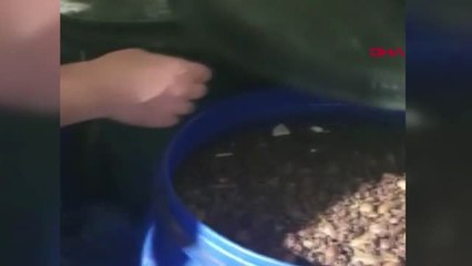 Adana'da bin litre kaçak boğma rakı ele geçirildi
