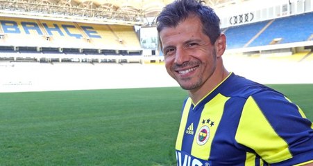 Emre Belözoğlu resmen Fenerbahçe'de! Formayı giydi