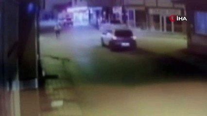 6 kişinin yaralandığı kaza kameraya yansıdı