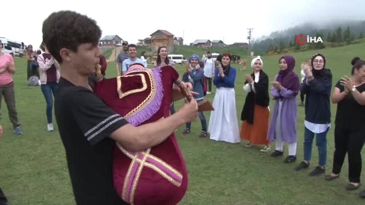 Kaçkarlar'ın eteğindeki minik gölü ile meşhur 'Badara Yaylası' turistlerin yeni uğrak noktası