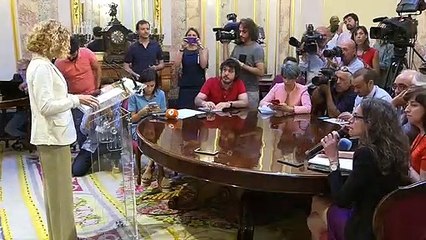 El debate de investidura de Sánchez empezará el 22 con primera votación el 23