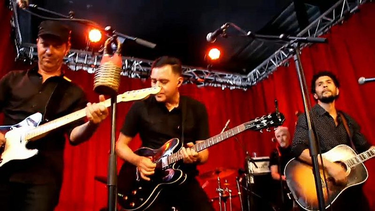 'Orkesta Mendoza': Mit heißen Rhythmen durch Europa