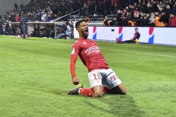 ASSE : Denis Bouanga, une bonne idée ?