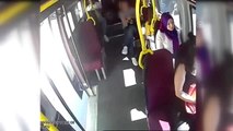 Halk otobüsündeki yankesicilik kamerada