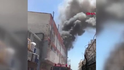 TUZLA'DA FABRİKA YANGINI