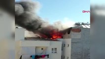 AYDIN Öğrenci yurdu çatısında çıkan yangın korkuttu