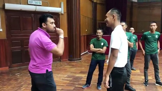 Téléphone arabe mimé