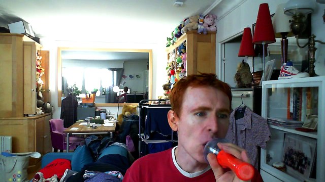 Wiwi égratigne vivi de Gianni Togni