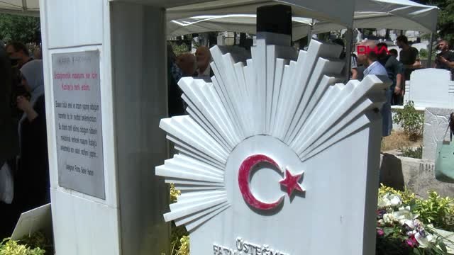 MİLLİ MÜCADELE KAHRAMANI KARA FATMA MEZARI BAŞINDA ANILDI