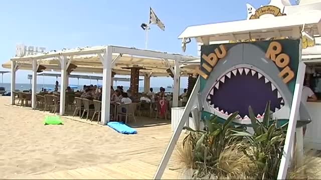 Cae el paro en 63.805 personas en junio, su nivel más bajo en 11 años