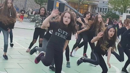 Dance Day in Kosova 2019 - Grupmosha e Vogel (CITY STARS DANCE)