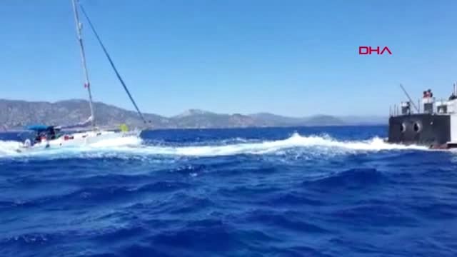 MUĞLA Arızalanan yattaki 12 kişiyi Sahil Güvenlik kurtardı