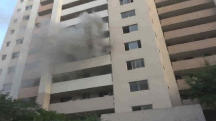 구로구 아파트에서 화재...주민 긴급대피 / YTN