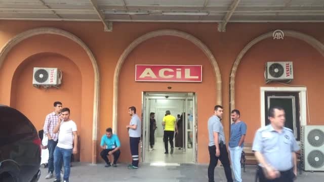 Çocuğunun gözü önünde eski eşi tarafından bıçaklandı