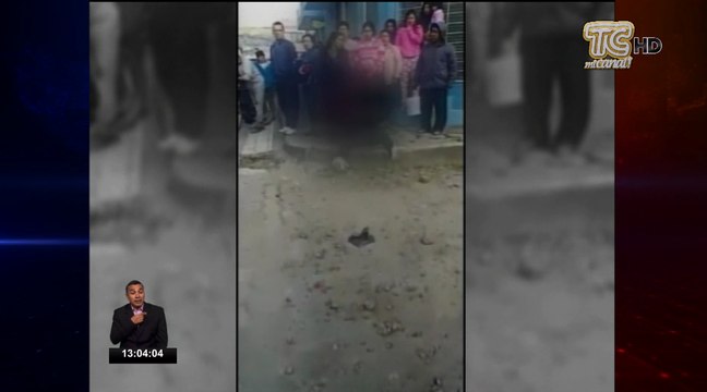 Dos presuntos delincuentes fueron atrapados y golpeados por usuarios al sur de Quito