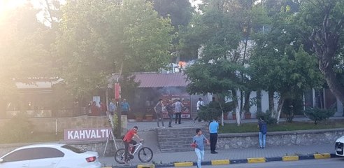 Lokantada yangın çıktı, onlar yemeklerine devam etti