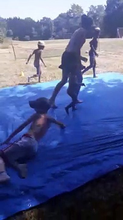 Barbecue de fin de saison avec Nos lions rouges et les parents magnifique journée.❤️❤️❤️. Ce soir 3 juillet 17H30 RDV au stade à Maintenon pour le match de fin de saison Lions rouges, parents ca va être durrrrrrrrrrrrr.