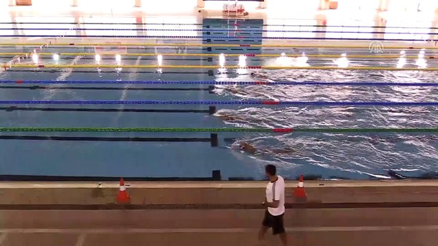 İtalyan yüzücüler madalya için Erzurum'da kulaç atıyor - ERZURUM