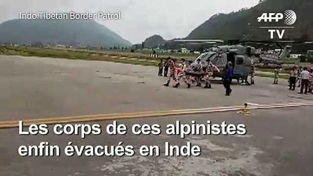 Inde: évacuation des corps d'alpinistes tués dans l'Himalaya