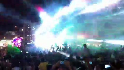 Hey Mr DJ - Play us all a big tune!