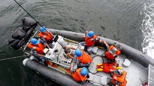 中, '홍콩 주둔' 인민해방군 훈련 공개...홍콩 시위 어디로? / YTN