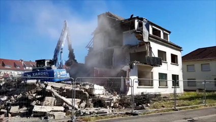 Démolition du centre de santé de Stiring-Wendel