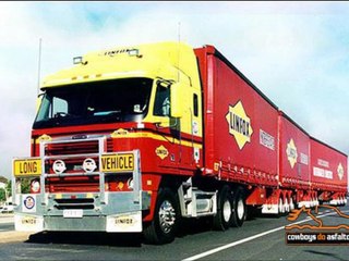 13 12 2011 - FREIGHTLINER CAMINHOES