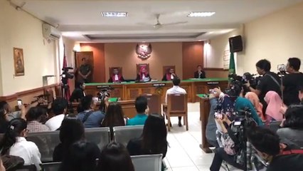 LIVE REPORT: Kriss Hatta Divonis Bebas