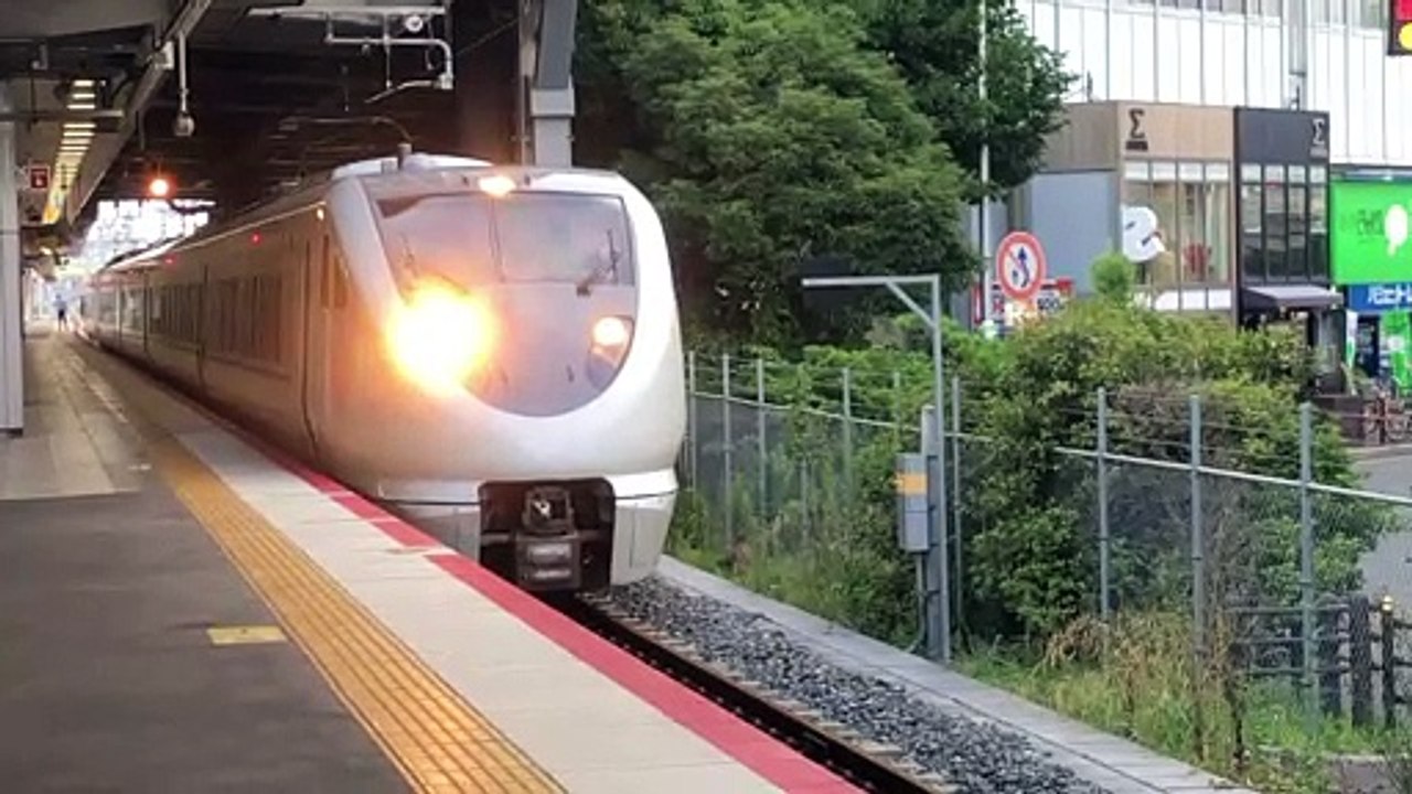 特急こうのとり19号 新大阪駅発車シーン