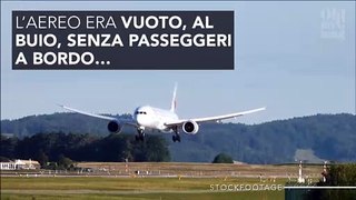 Una donna si addormenta in pieno volo, il risveglio è uno shock! 5717+