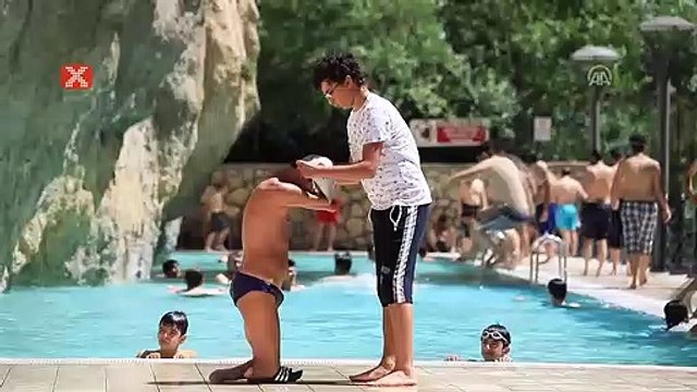 Paralimpik milli yüzücü, Tokyo 2020 için kulaç atıyor