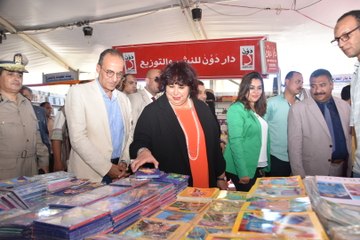 أصحاب مكتبات بمعرض دمياط للكتاب: نفسنا مساحة المكان تزيد