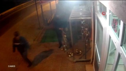Edirne'de bir garip hırsızlık hikayesi...Acemi hırsızlar sahte sucukları gerçek zannedip çalmak...