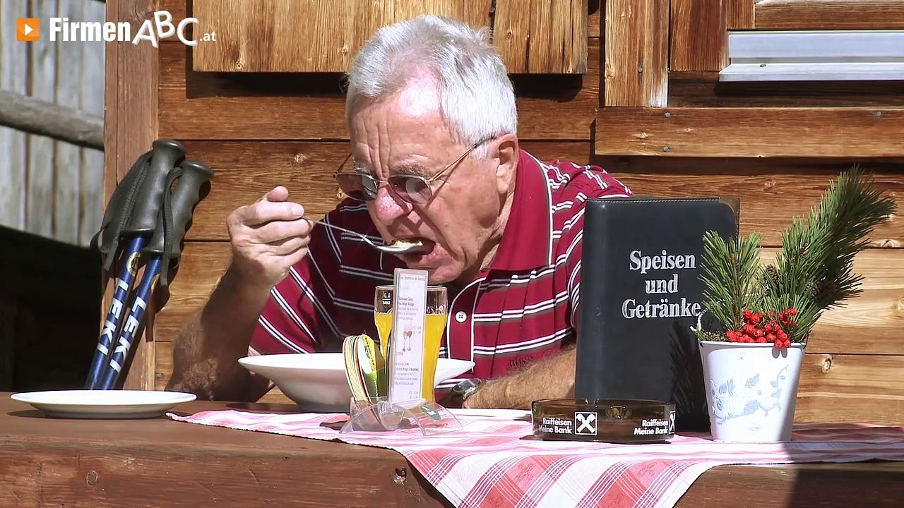 Gasthaus Tuxertal: Almhütte Lattenalm KG in Tux - Wirtshaus mit Tiroler Spezialitäten