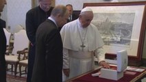 El papa Francisco recibe a Putin en el Vaticano